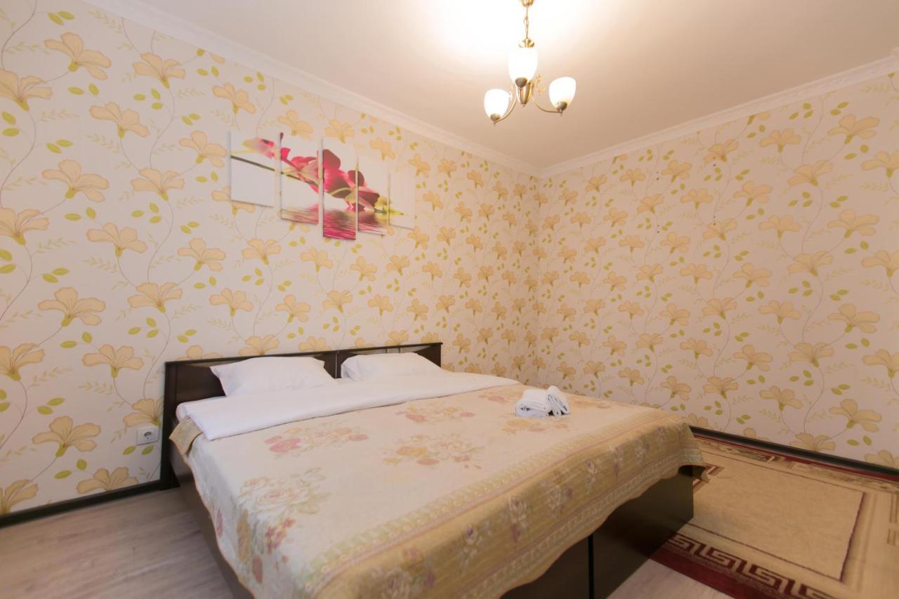 Cozy Apartment On Sarayshyq Street 5E Akmola Esterno foto