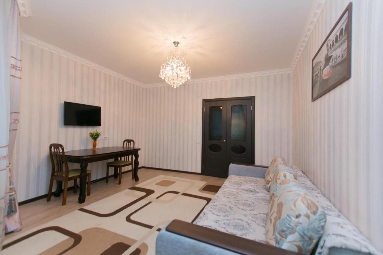 Cozy Apartment On Sarayshyq Street 5E Akmola Esterno foto